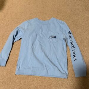 Vineyard Vines Kid long sleeve shirt - size 5, “co-captain”